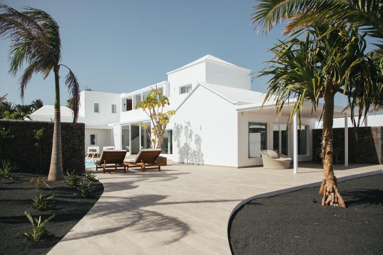 Alava Suites Коста Тегисе Екстериор снимка
