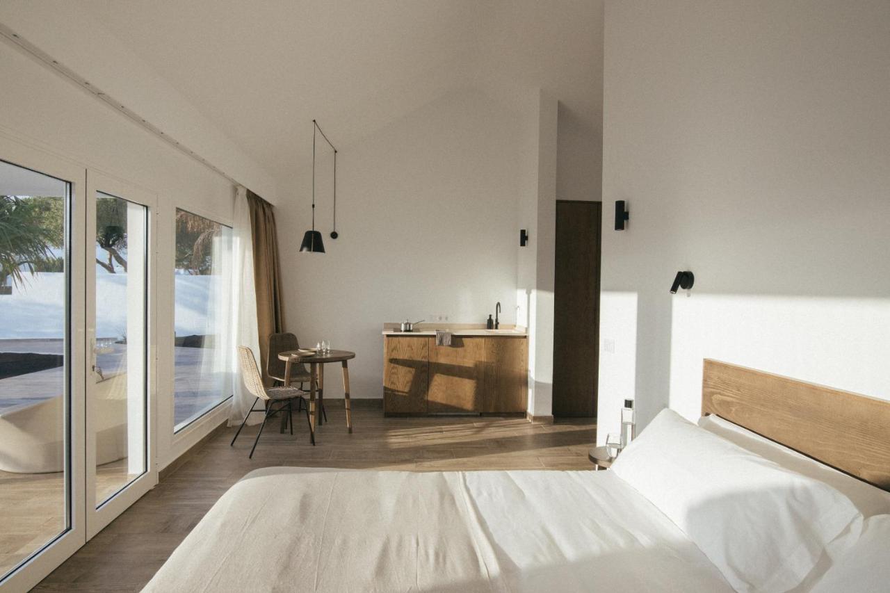 Alava Suites Коста Тегисе Екстериор снимка